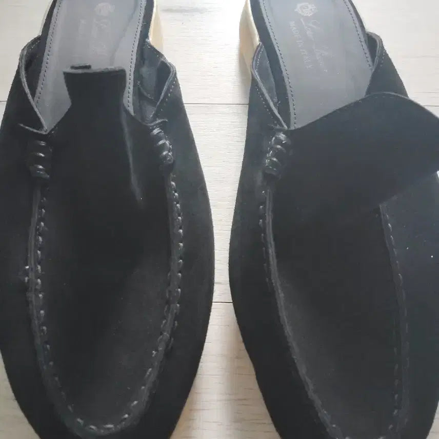 [BUNJANG] Loro Piana Black Suede Mules / 로로피아나 블랙 스웨이드 뮬