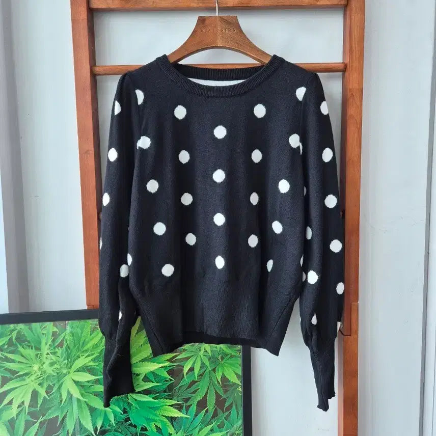 [BUNJANG] Dot Round Knit Black / (새상품)도트 라운드 니트 블랙