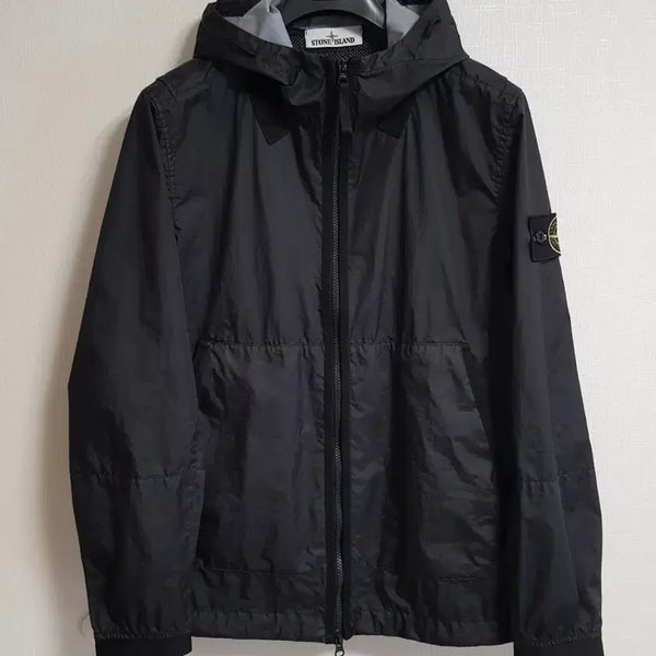 [BUNJANG] Stone Island 40523 3L TC Membrana Jacket Black (S) / 스톤아일랜드 40523 멤브라나 21SS  3L TC 블랙 (S)
