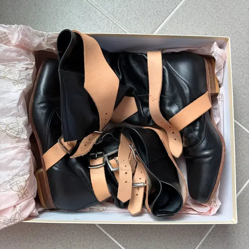 [BUNJANG] Vivienne Westwood Pilot Boots Size 4 / 비비안웨스트우드 파이럿 부츠 4사이즈