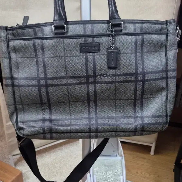 [BUNJANG] Coach Checked Tote Bag with Crossbody Strap / 코치 체크 토트백 크로스백