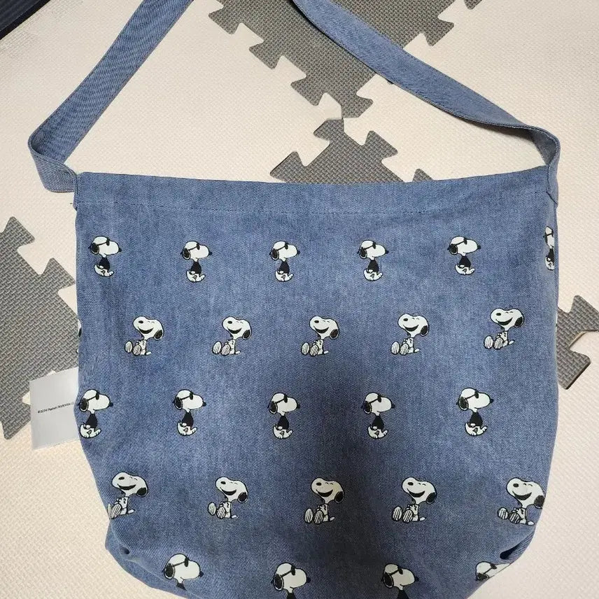 [BUNJANG] Snoopy Pattern Denim Shoulder Bag Tote Bag / (새상품) 스누피 패턴 데님 숄더백 에코백