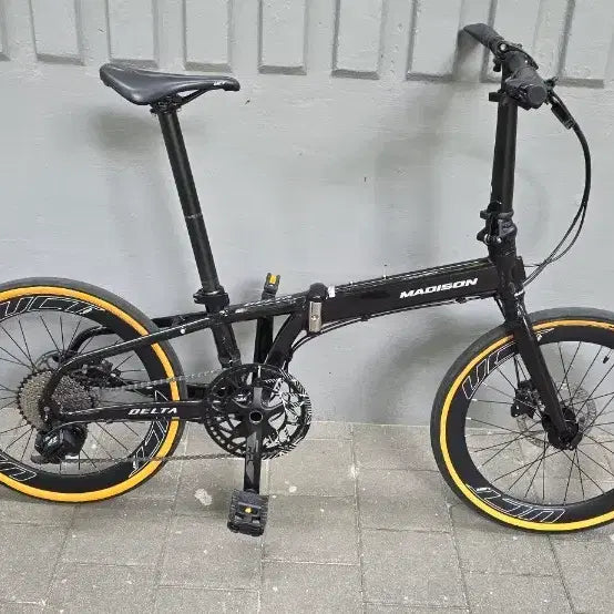 [BUNJANG] Madison New Delta 10-Speed Folding Mini Velo Bicycle / 매디슨 뉴델타 10단 접이식 미니벨로 자전거