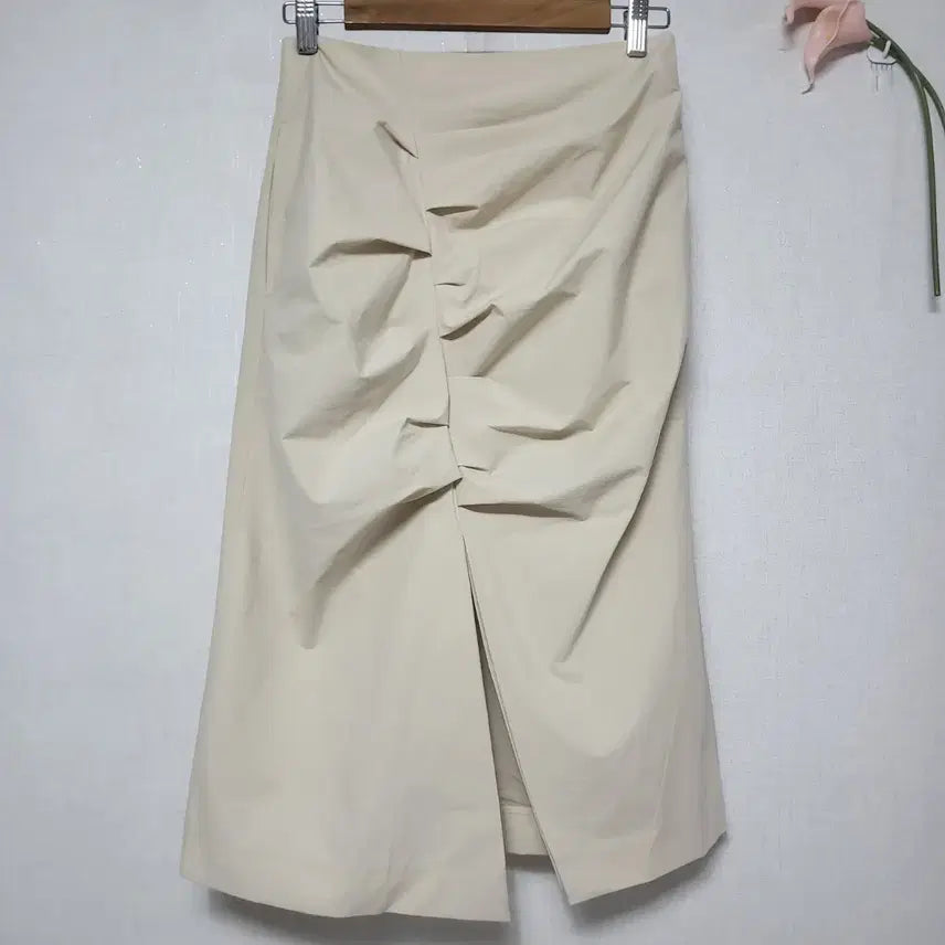 [BUNJANG] ORR Midi Skirt Drape Slit Cream Beige / 새상품 오르 ORR 넘 이쁜 미디 스커트 드레이프 슬릿 크림 베이지 치마 26 27