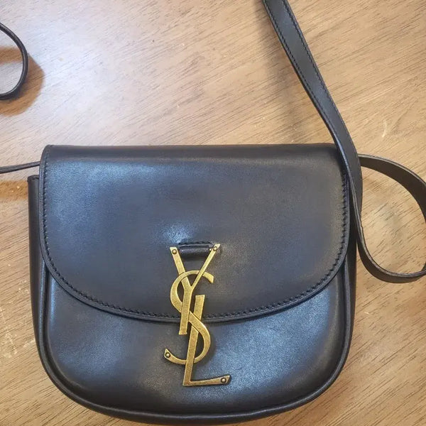 [BUNJANG] Saint Laurent Black Crossbody Bag / 생 로랑 크로스백 블랙 금장