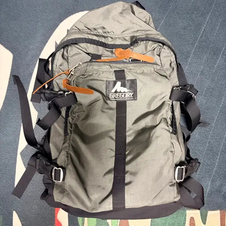 [BUNJANG] Gregory Bridle Veil Backpack (Old Logo) 27L / 그레고리 백팩 (구형 로고)