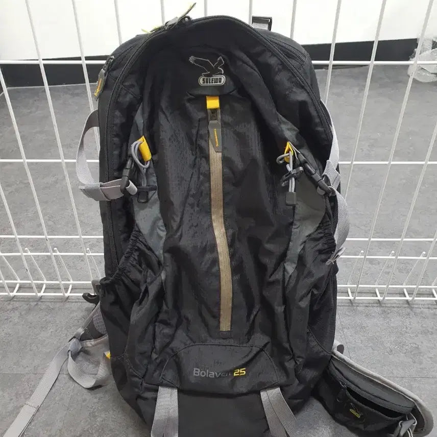 [BUNJANG] Salewa Genuine Hiking Backpack 25L / 살레와 정품 등산배낭백팩 25리터 판매합니다