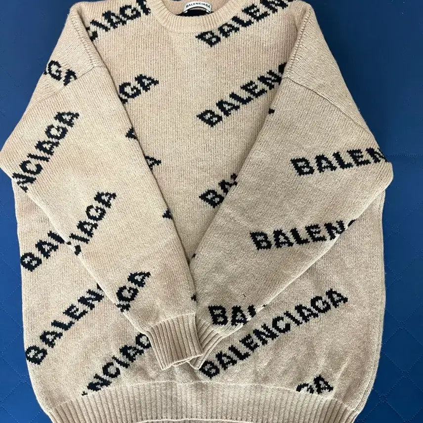 [BUNJANG] Balenciaga Multi-Logo Knit Sweater / 발렌시아가 멀티로고 니트 스웨터 [A급,급처]