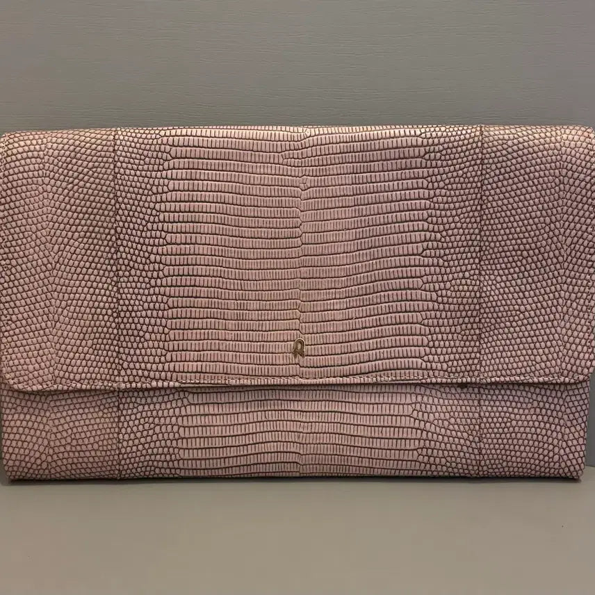 [BUNJANG] Addy Netty Pink Snakeskin Pattern Leather Clutch Bag / addy netty핑크 뱀피패턴 소가죽클러치백 (가로30세로18cm)