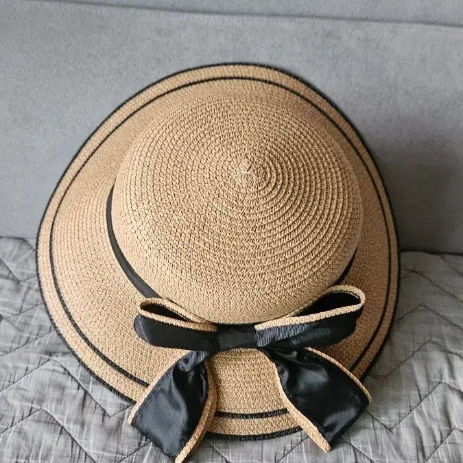 [BUNJANG] Straw Hat with Ribbon Accent / 밀짚 모자  모자 리본 포인트