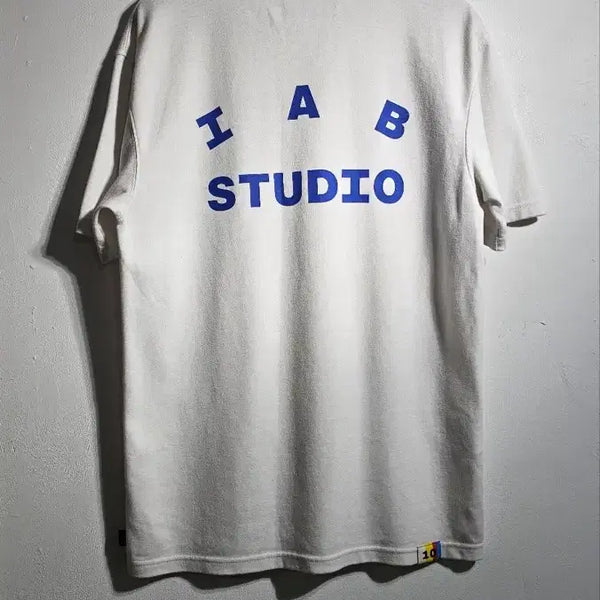 [BUNJANG] IAB Studio 10th Anniversary Logo T-Shirt / IAB studio 10주년 티셔츠 C755