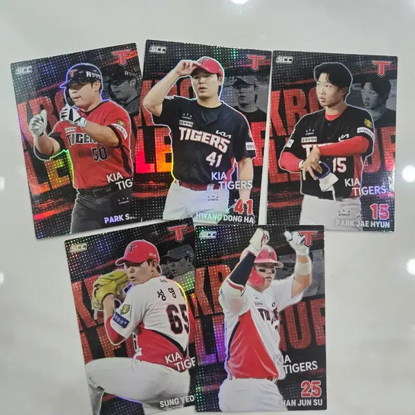 [BUNJANG] KBO Plus Kia Tigers Photocard Bundle Set / KBO플러스 카드 기아타이거즈 박재현 성영탁 황동하 박상준 한준수 홀로