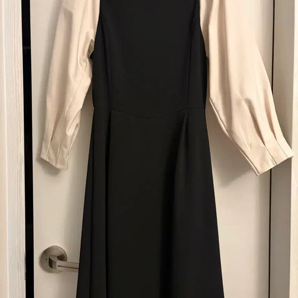 [BUNJANG] Lusirju Princess Square Neck Midi Dress / 루시르주 Princess Square 원피스