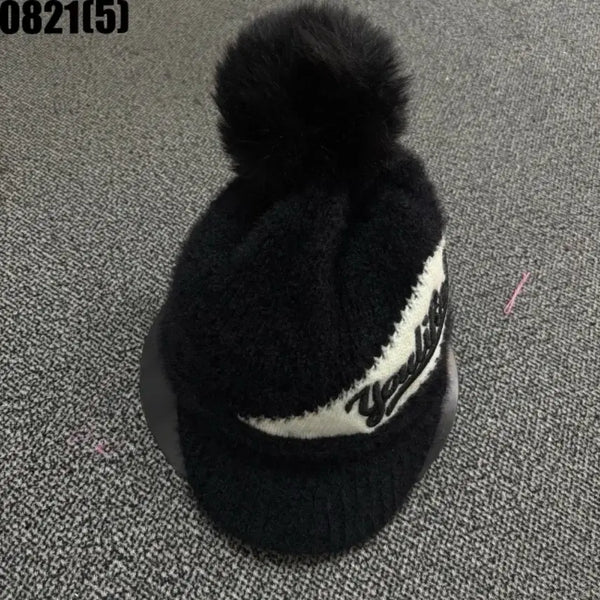 [BUNJANG] Black Angora Pom-Pom Beanie / 블랙 앙고라 털 방울 비니