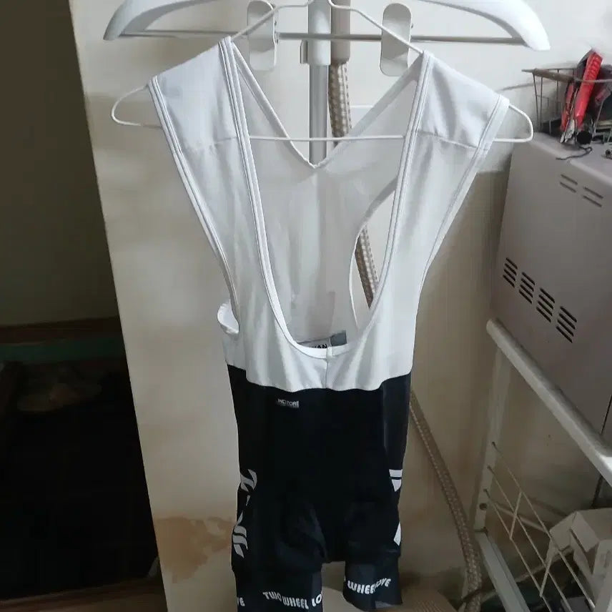 [BUNJANG] Naitors Cycling Bib Shorts White/Black / 나이토르 사이클링 빕숏 화이트/블랙
