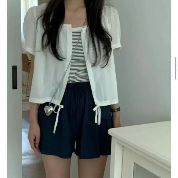 [BUNJANG] Daisy Blouse (Sora Color, Free Size) / 단종상품 1번입은새제품무방 데이지블라우스 프리사이즈 소라 색상