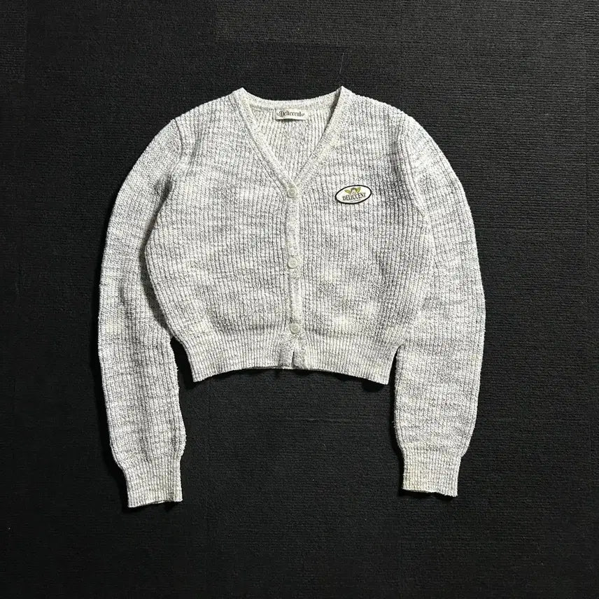 [BUNJANG] Delicent Blooming V-Neck Cardigan / 델리센트 블루밍 브이넥 가디건