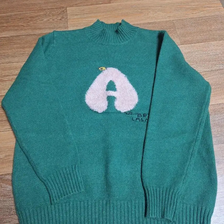 [BUNJANG] A Logo Knit Green (Free Size) / (새상품) 에이 로고 니트 그린 (프리)