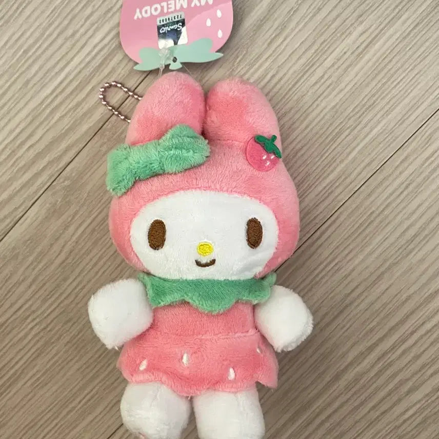 [BUNJANG] Sanrio My Melody Strawberry Doll Keychain / 산리오 마이멜로디 딸기 인형 키링
