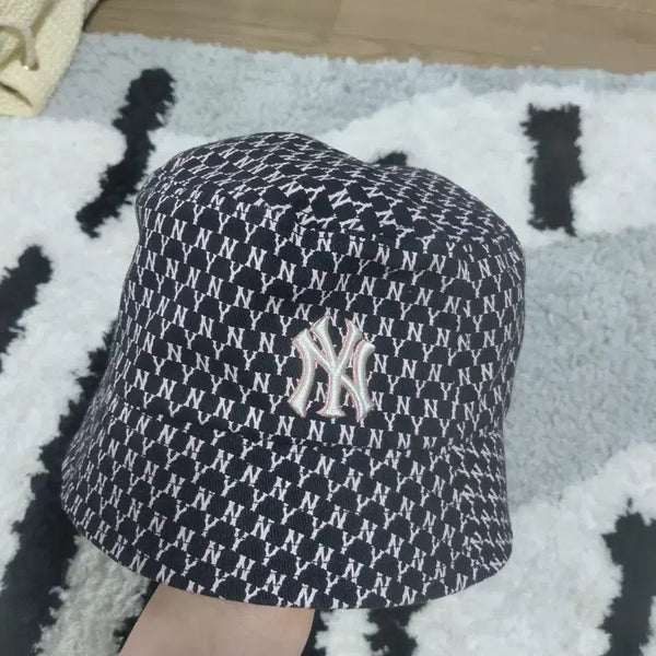 [BUNJANG] MLB Bucket Hat Navy NY Logo Pattern / 엠엘비모자57