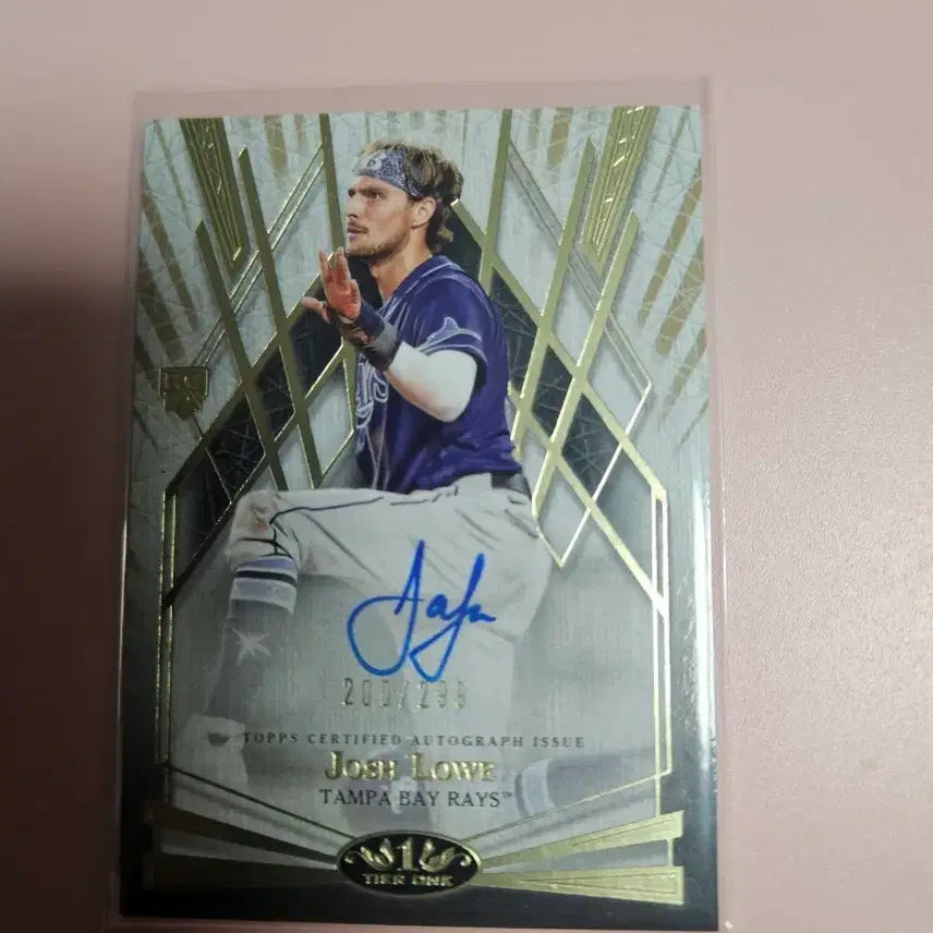 [BUNJANG] Josh Lowe 2022 Topps Tier One Rookie Auto Card / 템파베이)조쉬 로우 2022 탑스 Tier One 루키 오토 카드