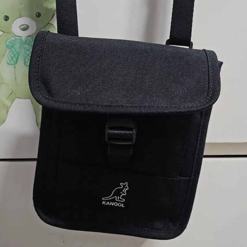 [BUNJANG] Kangol Crossbody Bag / 캉골 크로스백