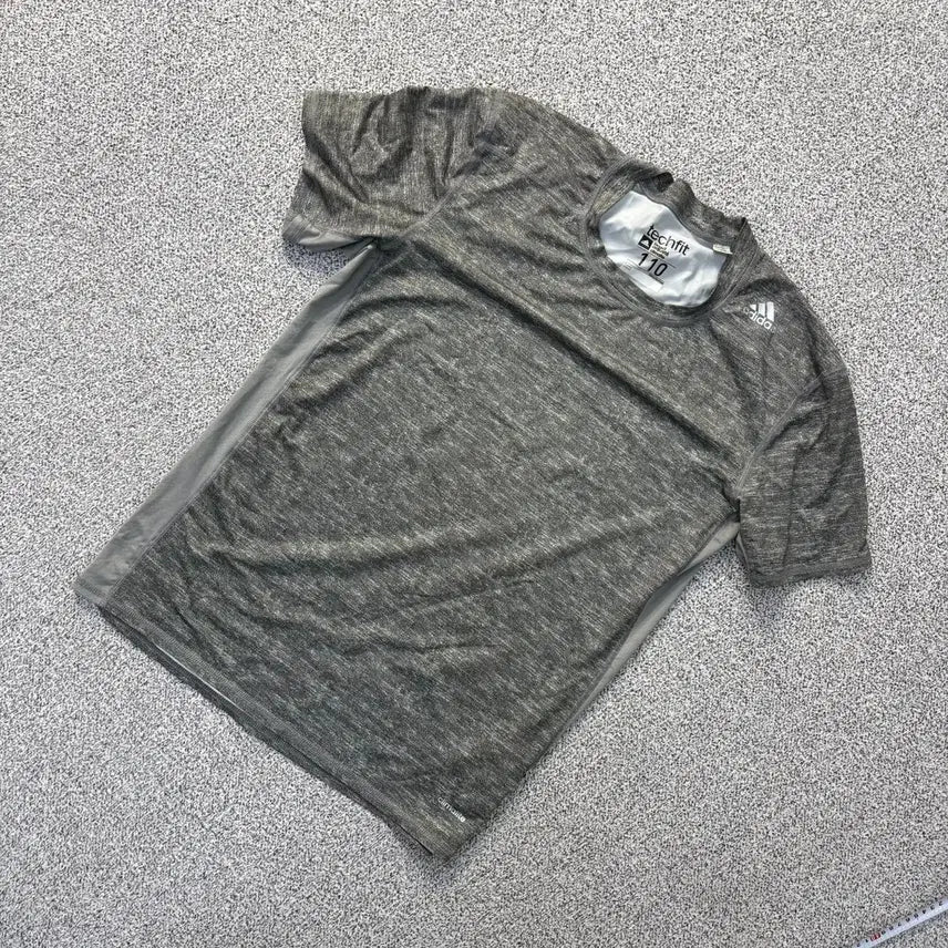 [BUNJANG] Adidas Functional Short Sleeve T-Shirt / 110 아디다스 기능성 반팔 티셔츠 0820J2