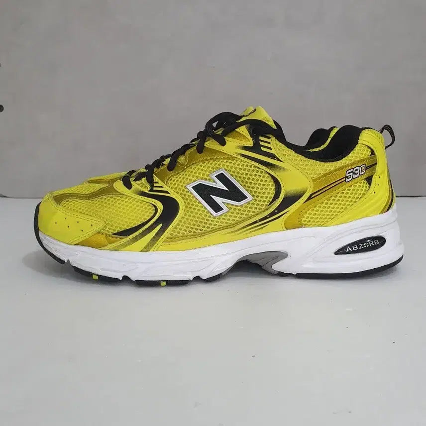 [BUNJANG] New Balance 530 Yellow Sneakers (Size 290) / 뉴발란스 530 옐로우 (290)