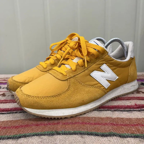 [BUNJANG] New Balance 220 Yellow Sneakers 250 / 뉴발란스 220 옐로우 스니커즈 250 X03355