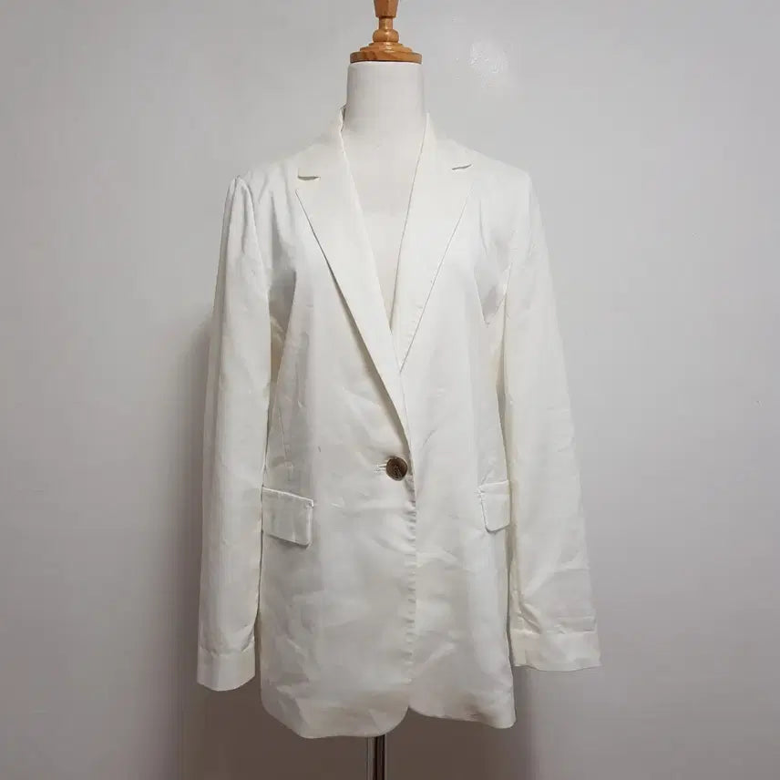 [BUNJANG] BCBG White Blazer / 6714/BCBG 여 free사이즈 화이트마자켓/내옷방