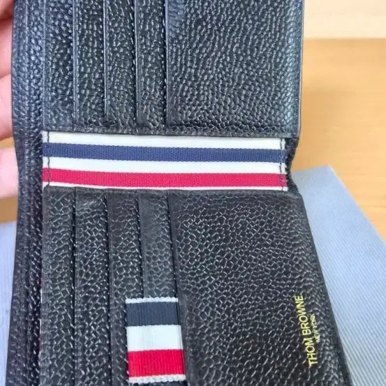 [BUNJANG] Thom Browne Black Tricolor Stripe Bifold Wallet / 톰브라운 반지갑/지갑 정품A급(감정O)