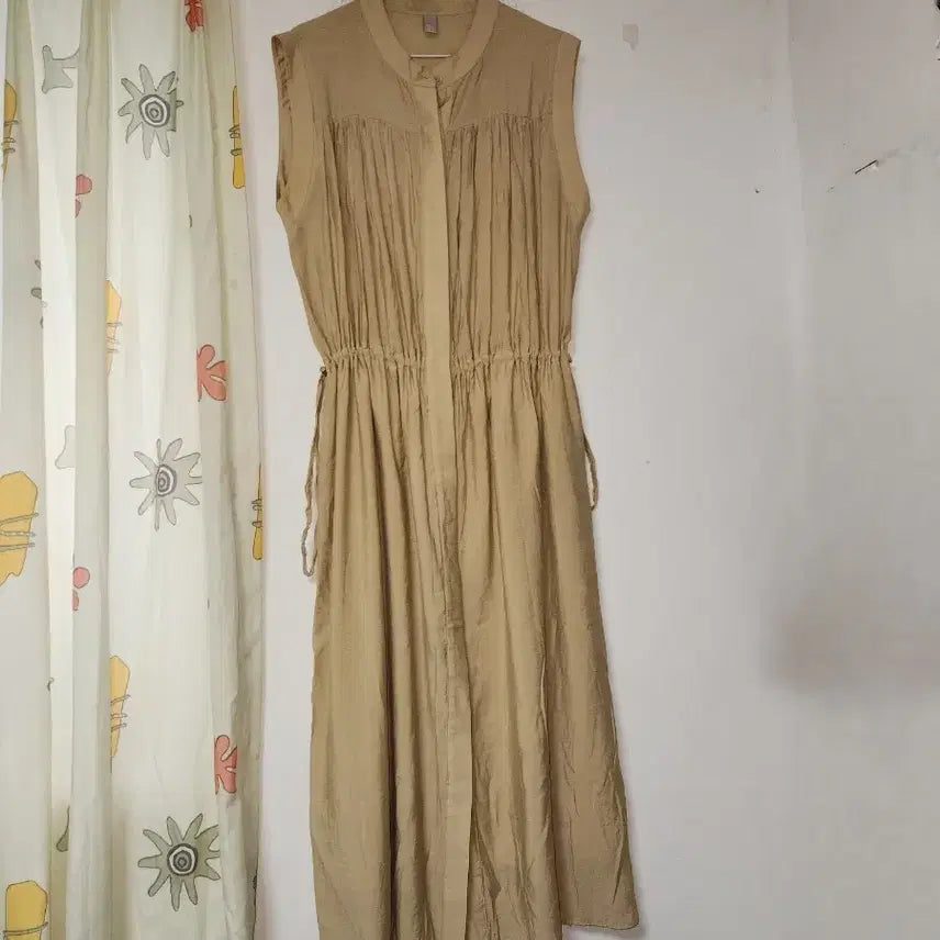 [BUNJANG] Naning9 Beige Sleeveless Long Dress / 빅사이즈 난닝9. 베이지색 민소매 롱 원피스 F(77~99)