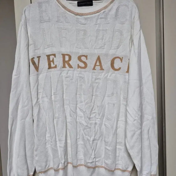 [BUNJANG] Versace Genuine Long Sleeve Knit Size 100 / 베르사체 정품 긴팔 니트 100사이즈 판매합니다