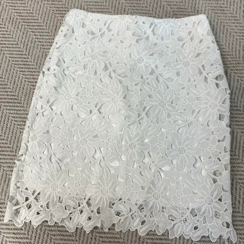 [BUNJANG] White Flower Lace Skirt / 화이트 플라워 레이스 스커트