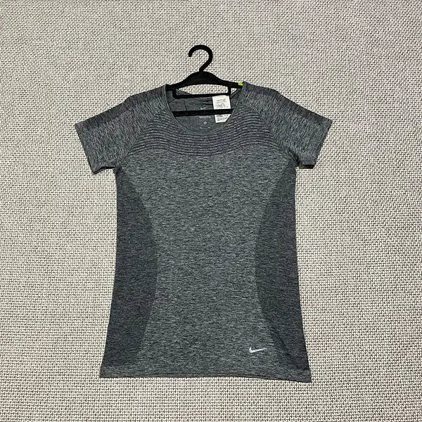 [BUNJANG] Nike Women's Performance Short Sleeve T-Shirt (L) / L 나이키 여성 기능성 반팔티 N.4970