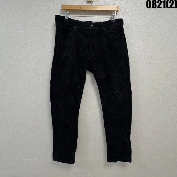 [BUNJANG] Uniqlo Black Corduroy Pants (Size 34) / 유니클로 블랙 코듀로이 팬츠 34