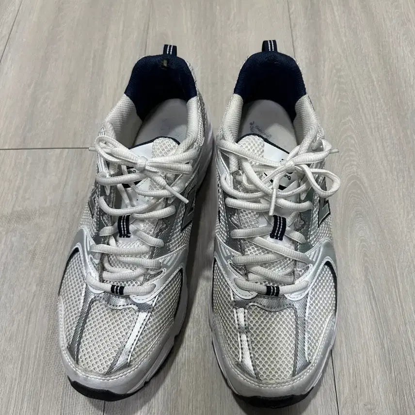 [BUNJANG] New Balance 530 White Sneakers / 뉴발란스530