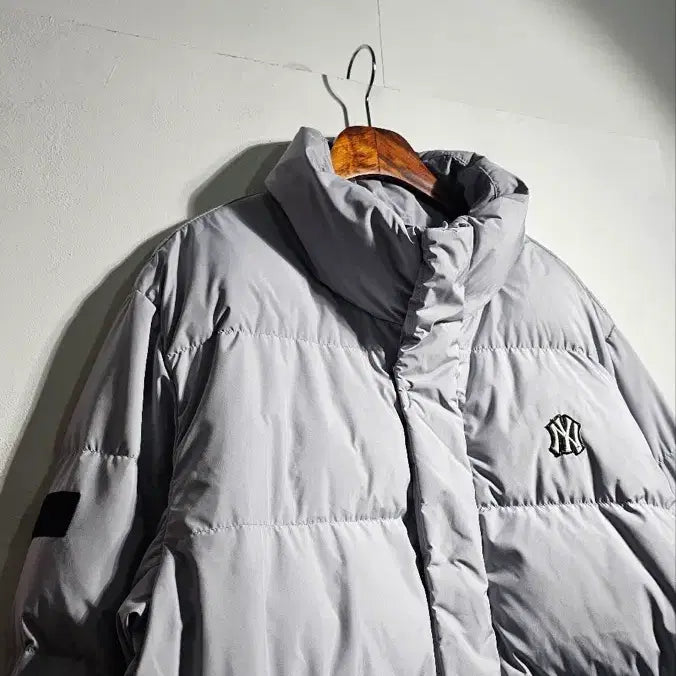 [BUNJANG] MLB New York Yankees Down Puffer Jacket XL / Mlb 뉴욕양키즈 덕다운 패딩 XL C763
