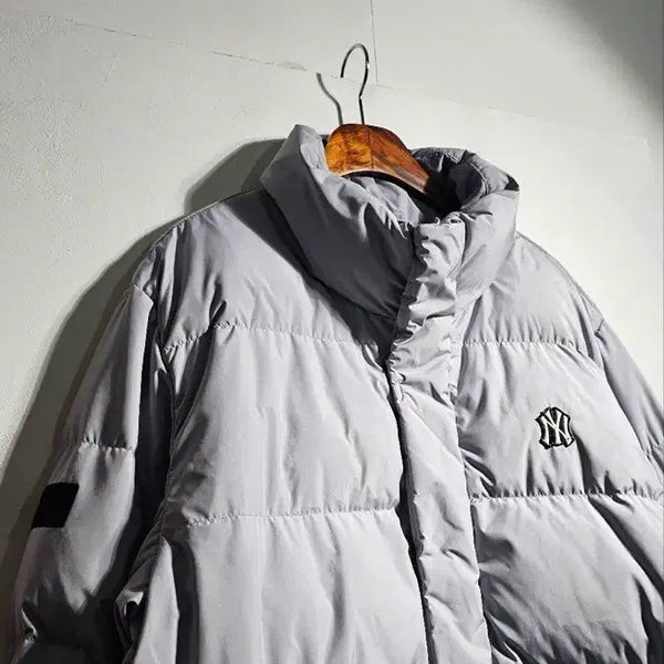 [BUNJANG] MLB New York Yankees Down Puffer Jacket XL / Mlb 뉴욕양키즈 덕다운 패딩 XL C763
