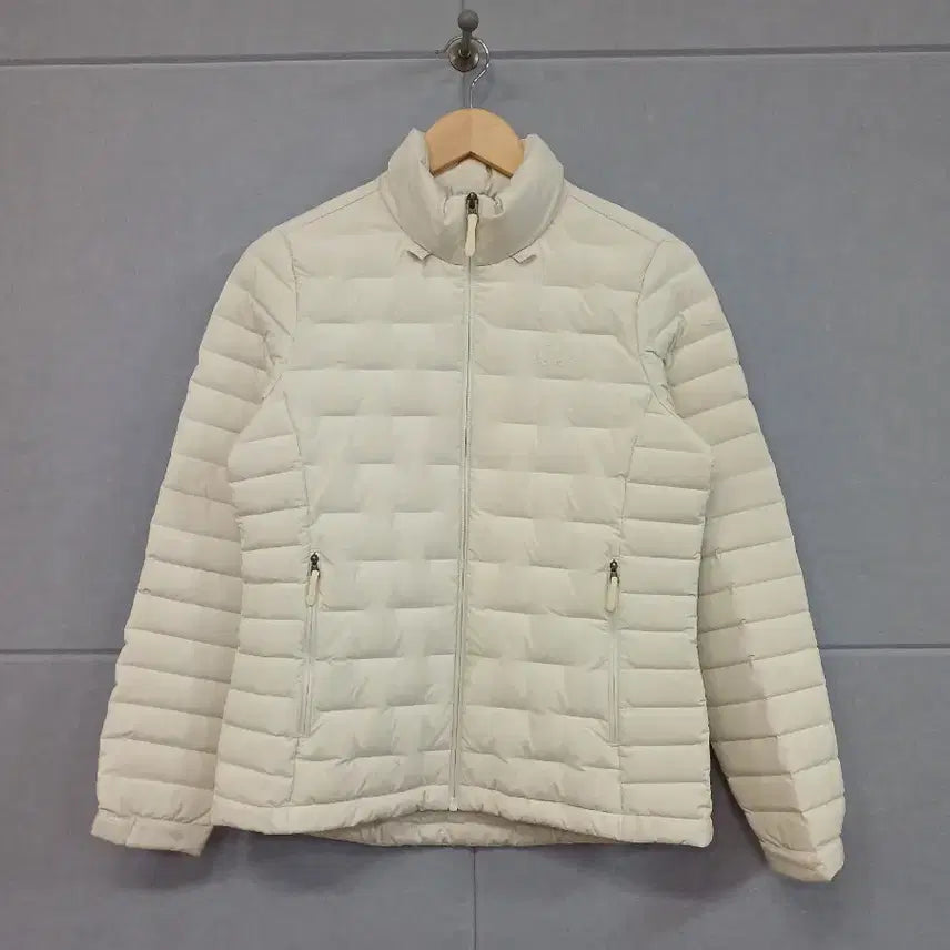 [BUNJANG] Eider Lightweight Padded Jacket Ivory Size S / *아이더 경량 패딩 S 아이보리
