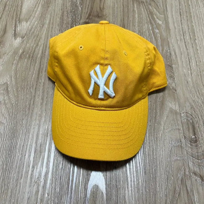 [BUNJANG] MLB New York Yankees Baseball Cap / MLB 뉴욕 양키즈 볼캡