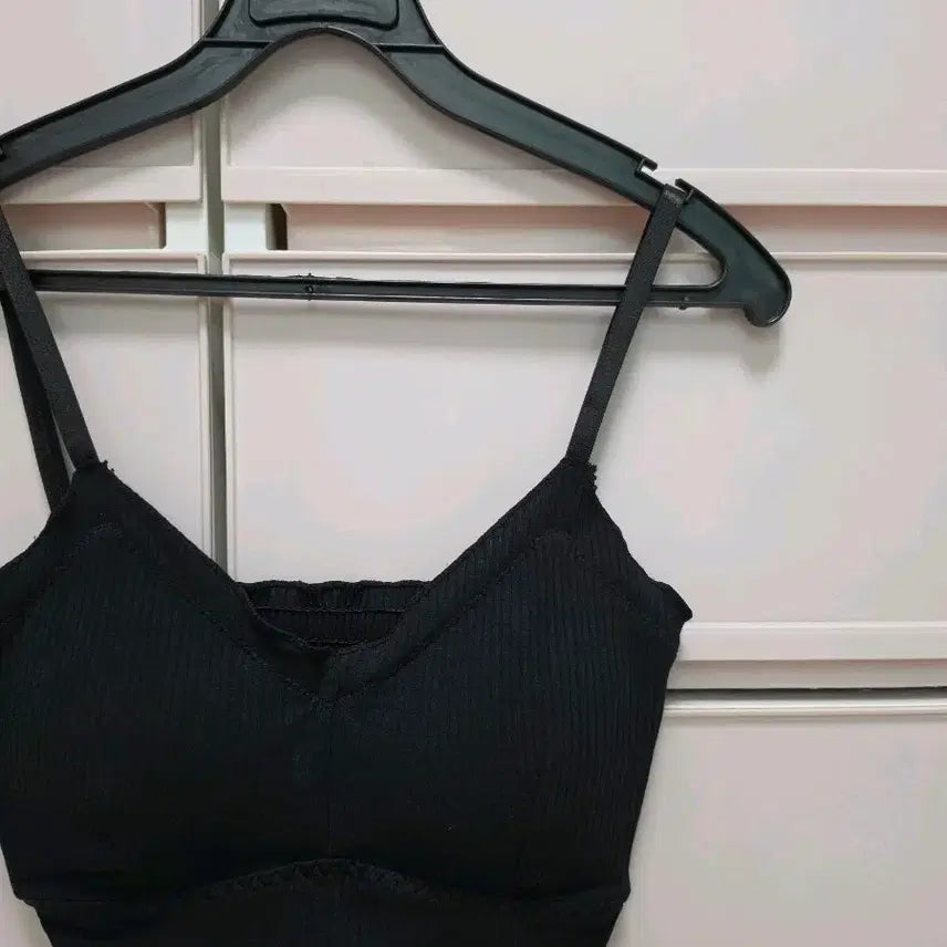 [BUNJANG] Smoke Banding Bralette - New / 스모크밴딩 브라렛 새상품