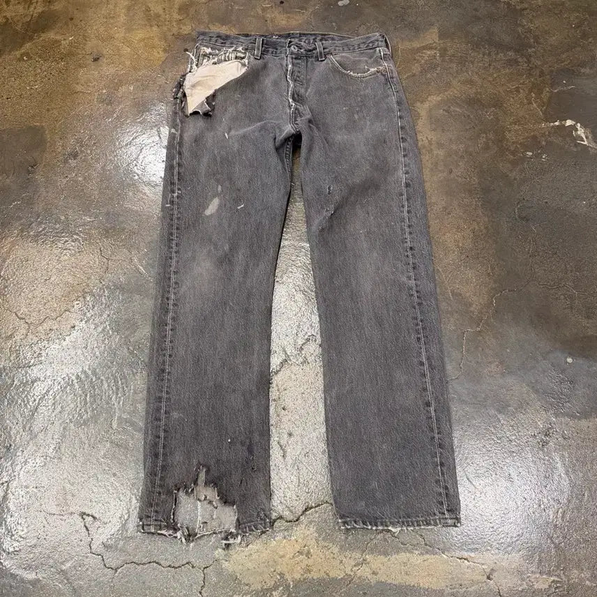 [BUNJANG] Vintage 90s Levi's 501 Distressed Black Jeans W34 L30 / 90s Made in USA Levis 501 W34 L30 디스트레스드 흑청