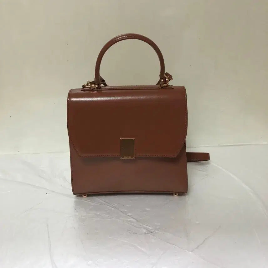 [BUNJANG] Couronne Leather Crossbody Bag / 쿠론 가죽 크로스백@9901