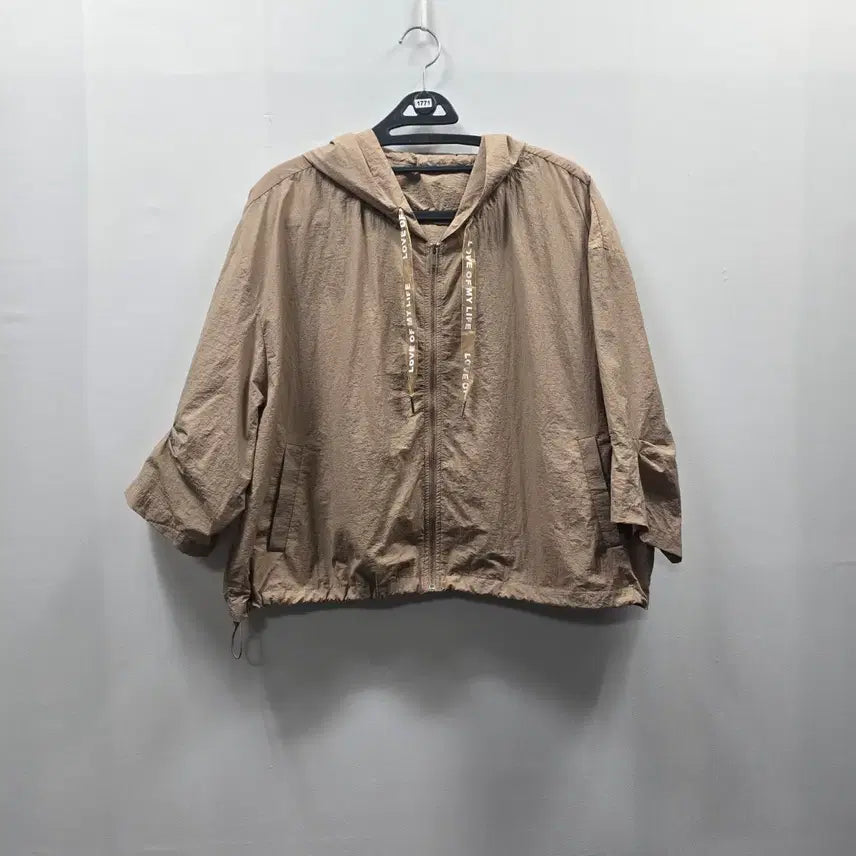 [BUNJANG] 1771 Soup Lettering String Point Oversized Hooded Zip-Up Windbreaker Jumper / 1771 soup 레터링 스트링 포인트 오버핏 후드 집업 바람막이 점퍼