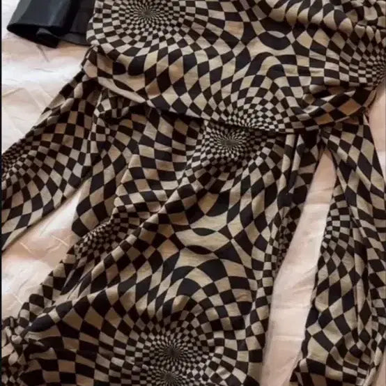 [BUNJANG] Ots Vintage Geometric Pattern Long Sleeve Top / 오츠 빈티지 패턴 롱슬리브