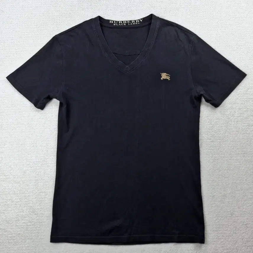 [BUNJANG] Burberry Black Label V-Neck Short-Sleeve T-Shirt / 버버리 블랙라벨 V넥 반팔 티셔츠
