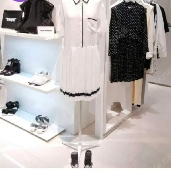 [BUNJANG] Tomboy White Pleated Dress (Size F) / [정품] 톰보이 화이트 플리츠 원피스 F
