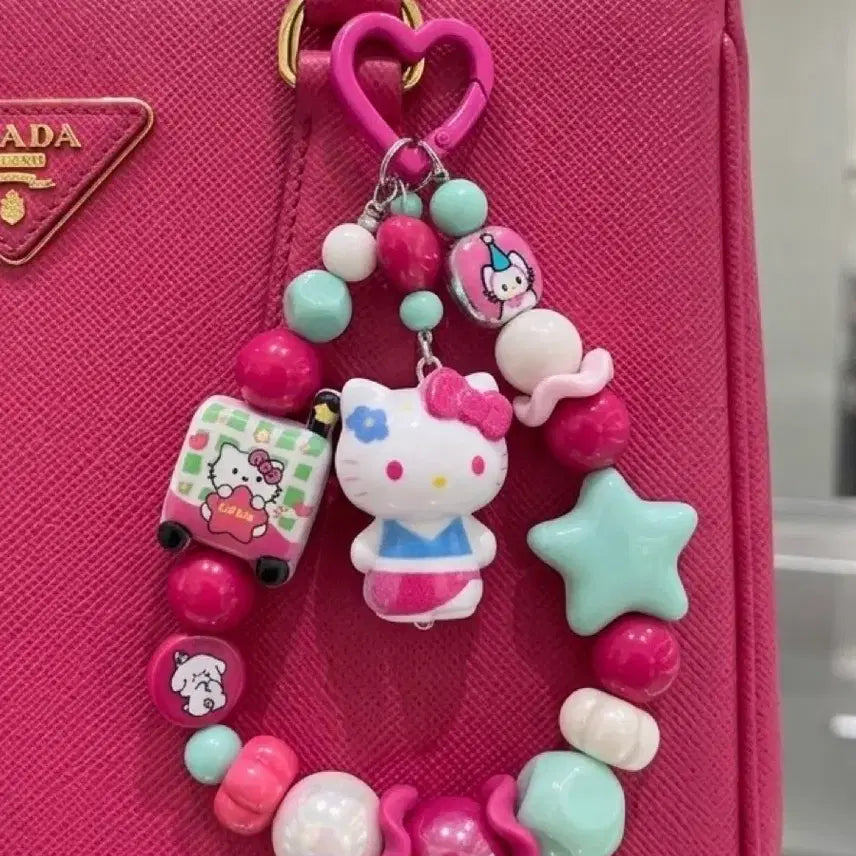 [BUNJANG] Sanrio Hello Kitty Hot Pink Handmade Beaded Keychain / 새제품 산리오 헬로키티 핫핑크 비즈키링