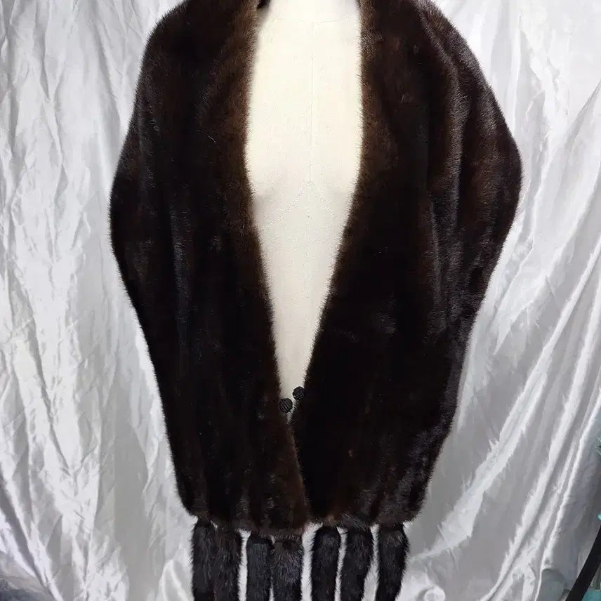 [BUNJANG] Saga Mink Real Mink Cape Shawl / 사가밍크 리얼 밍크 망토 숄
